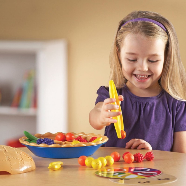 Dạy trẻ theo phương pháp Montessori: Điều gì tạo nên khác biệt?
