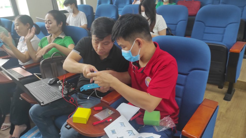 Tập huấn STEM tại Lào Cai
